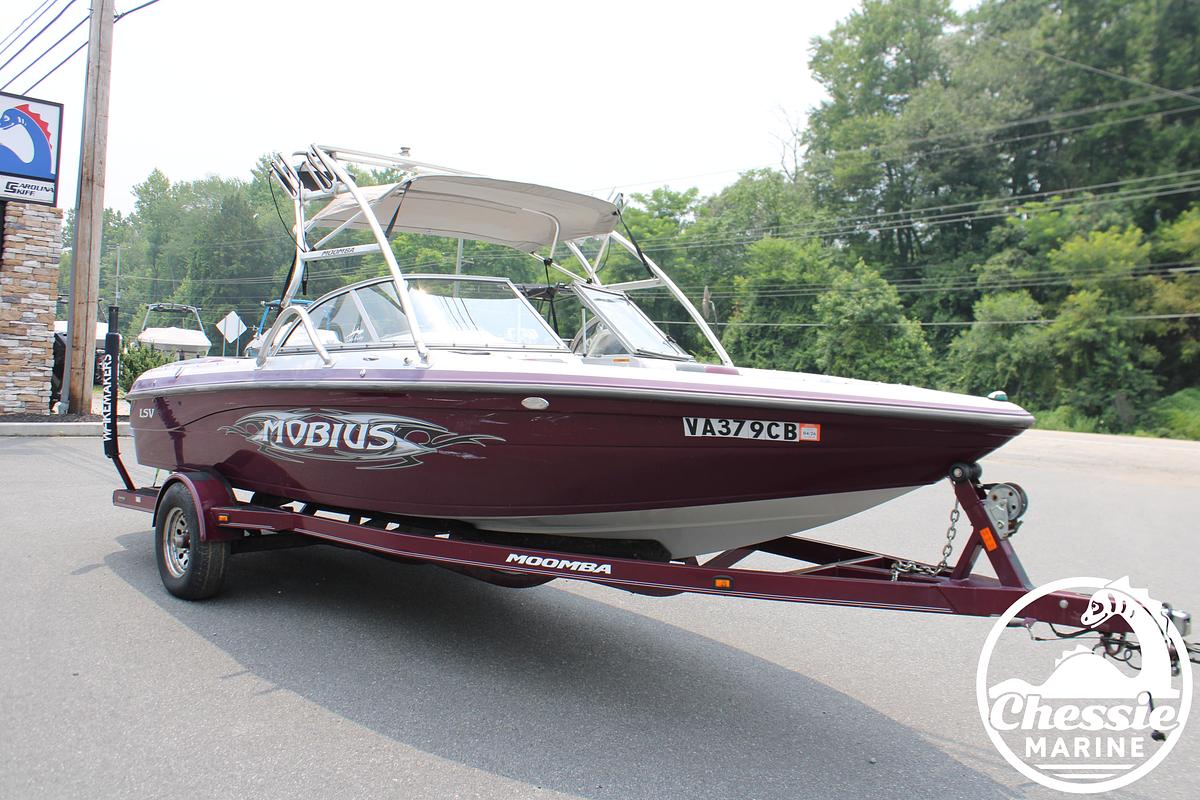 Used 2004 Moomba Mobius LSV