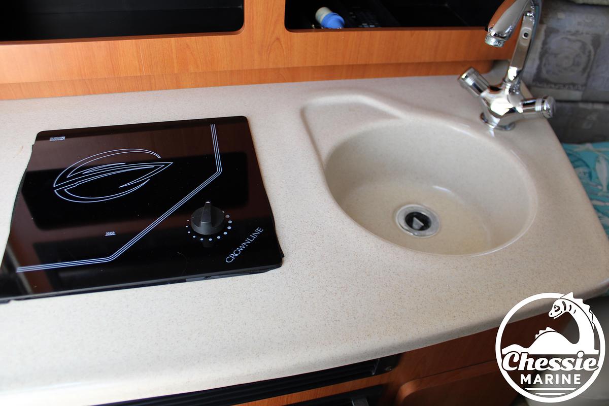 Used 2006 Crownline 250