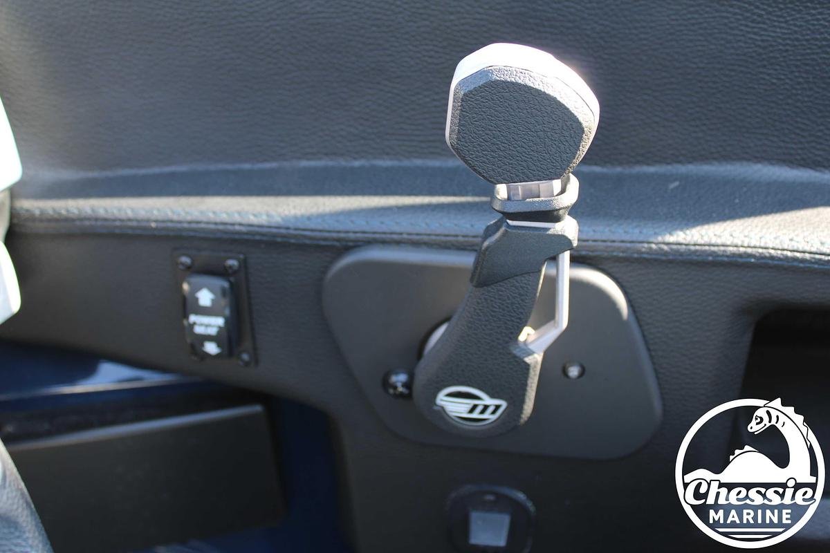 Used 2020 Malibu Wakesetter 25 LSV