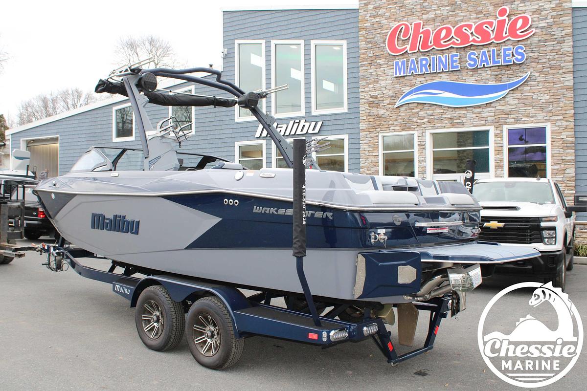 Used 2025 Malibu Wakesetter 23 LSV