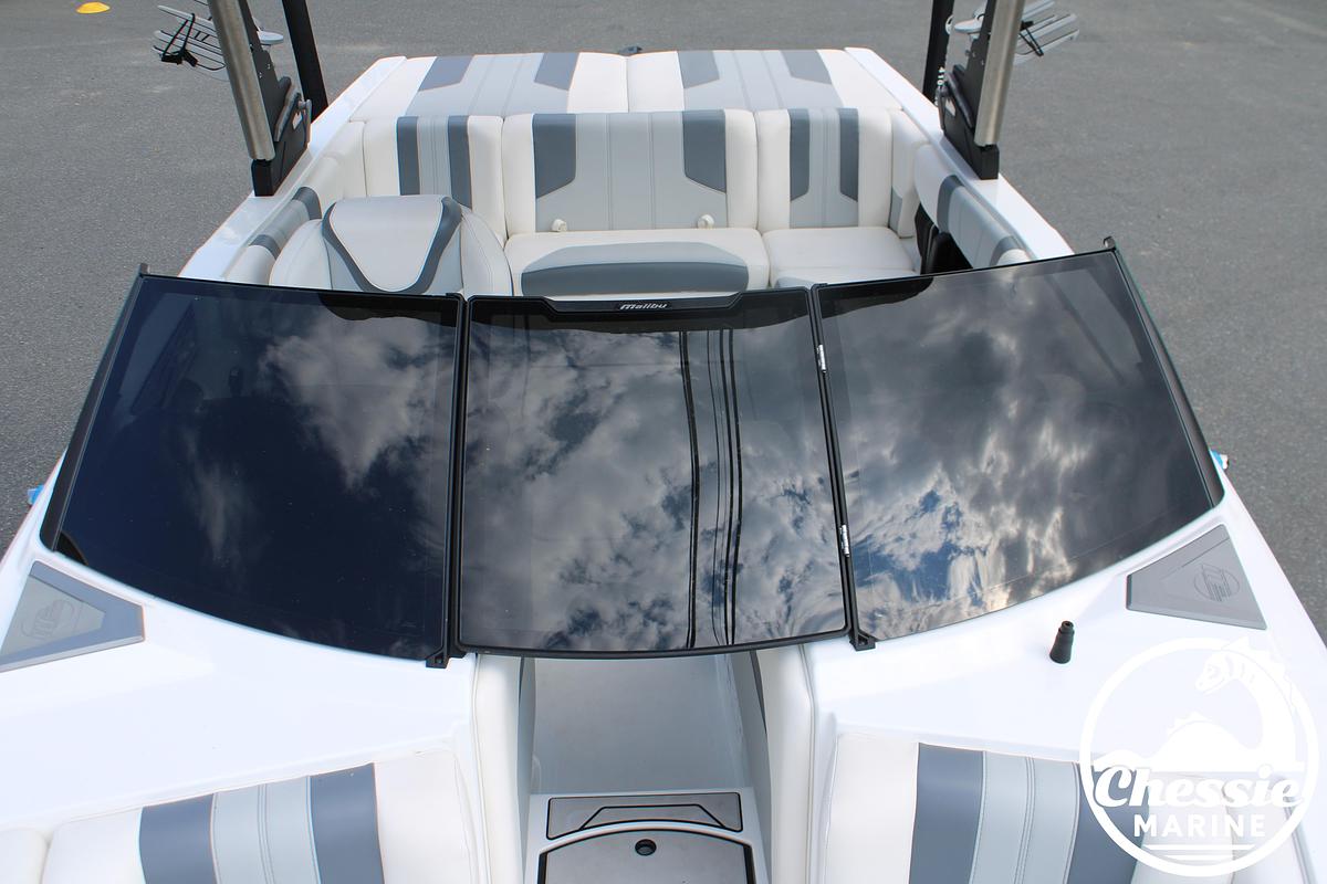 Used 2024 Malibu 21 LX-R