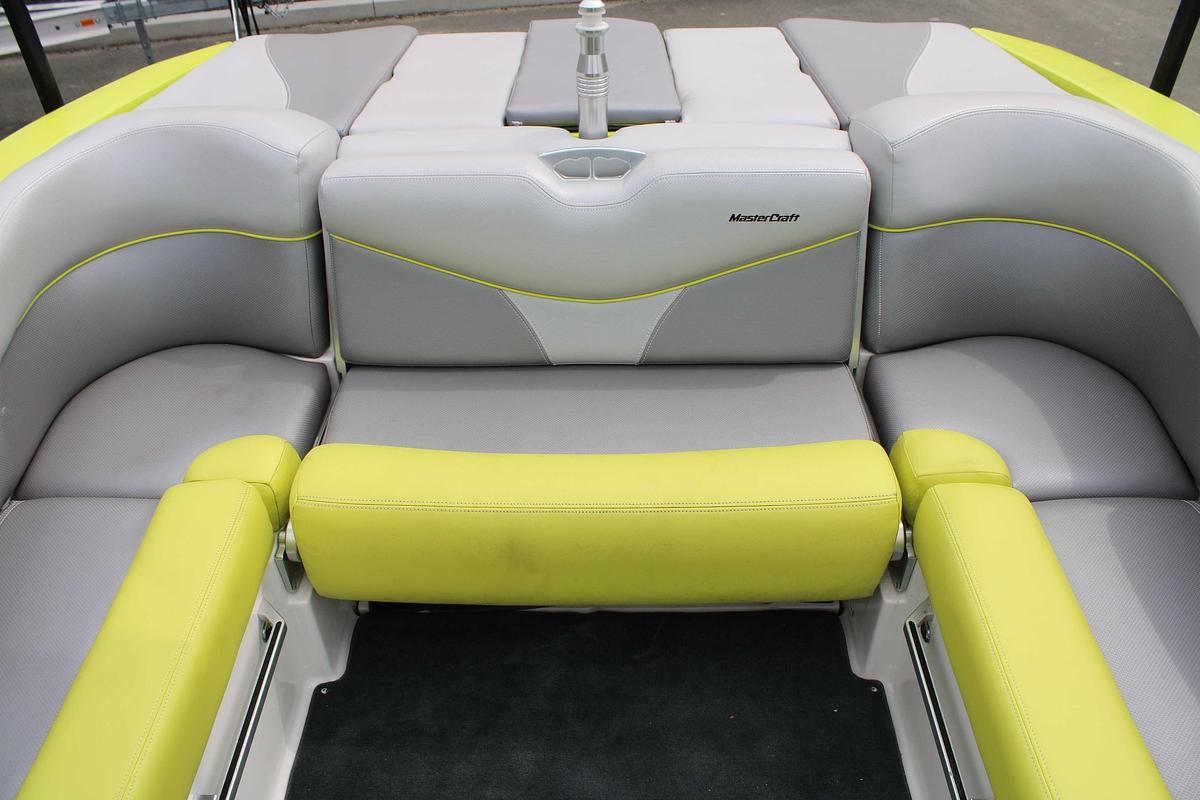 Used 2017 MasterCraft XT 21