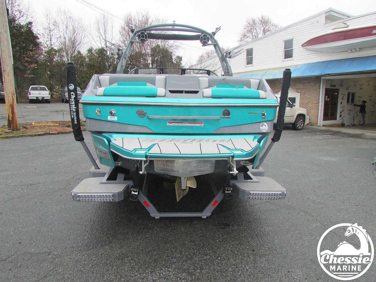 Used 2020 Malibu Wakesetter 25 LSV