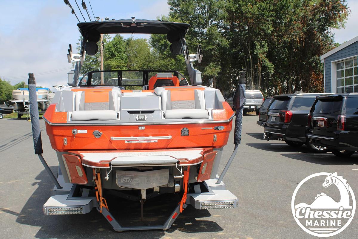 Used 2022 Malibu Wakesetter 25 LSV