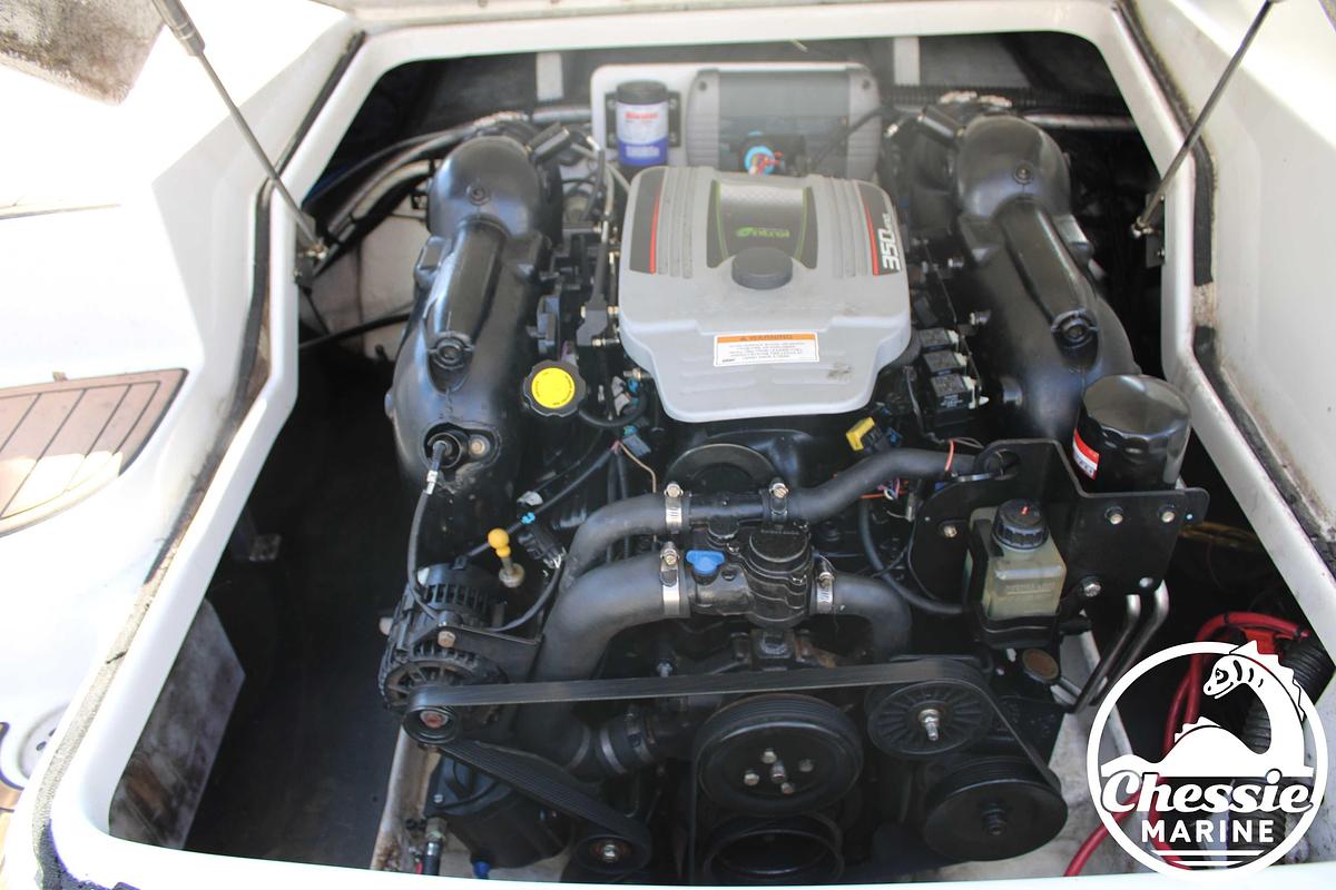 Used 2012 Crownline E4