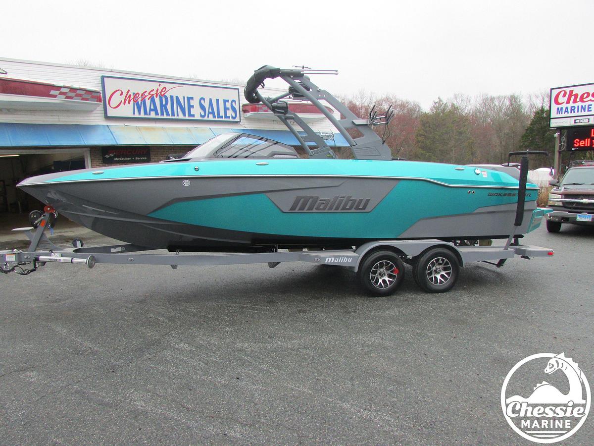 Used 2020 Malibu Wakesetter 25 LSV