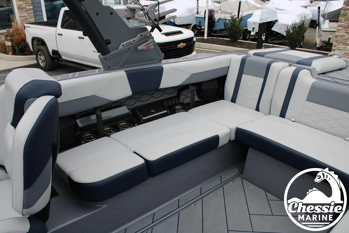 Used 2025 Malibu Wakesetter 23 LSV