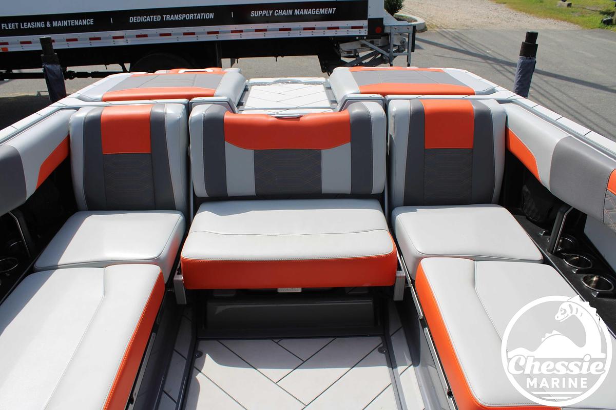 Used 2022 Malibu Wakesetter 25 LSV