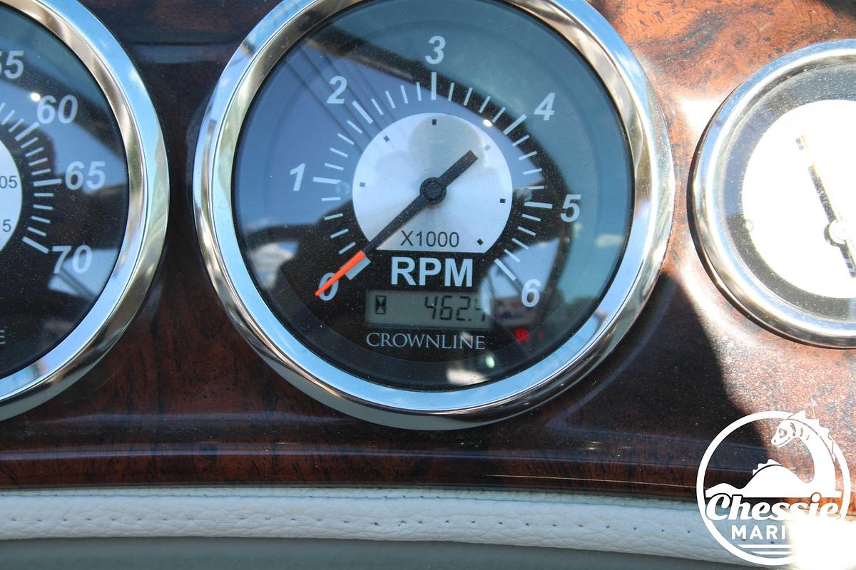 Used 2012 Crownline E4