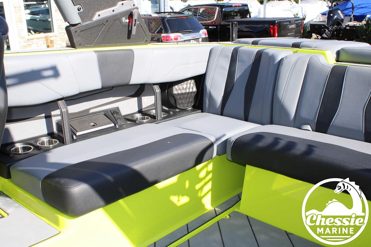 Used 2023 Malibu Wakesetter 22 LSV