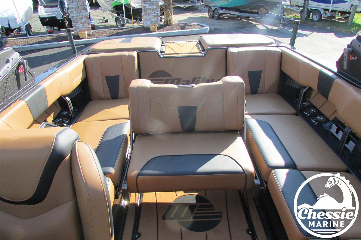 Used 2022 Malibu Wakesetter 23 LSV