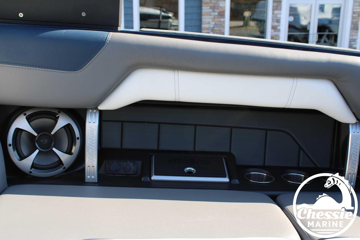 Used 2020 Malibu Wakesetter 25 LSV