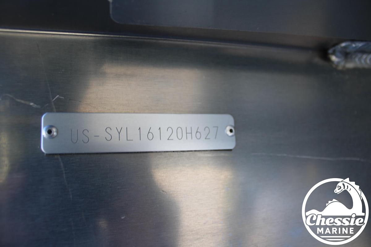 2027 Sylvan L-3 DLZ Bar