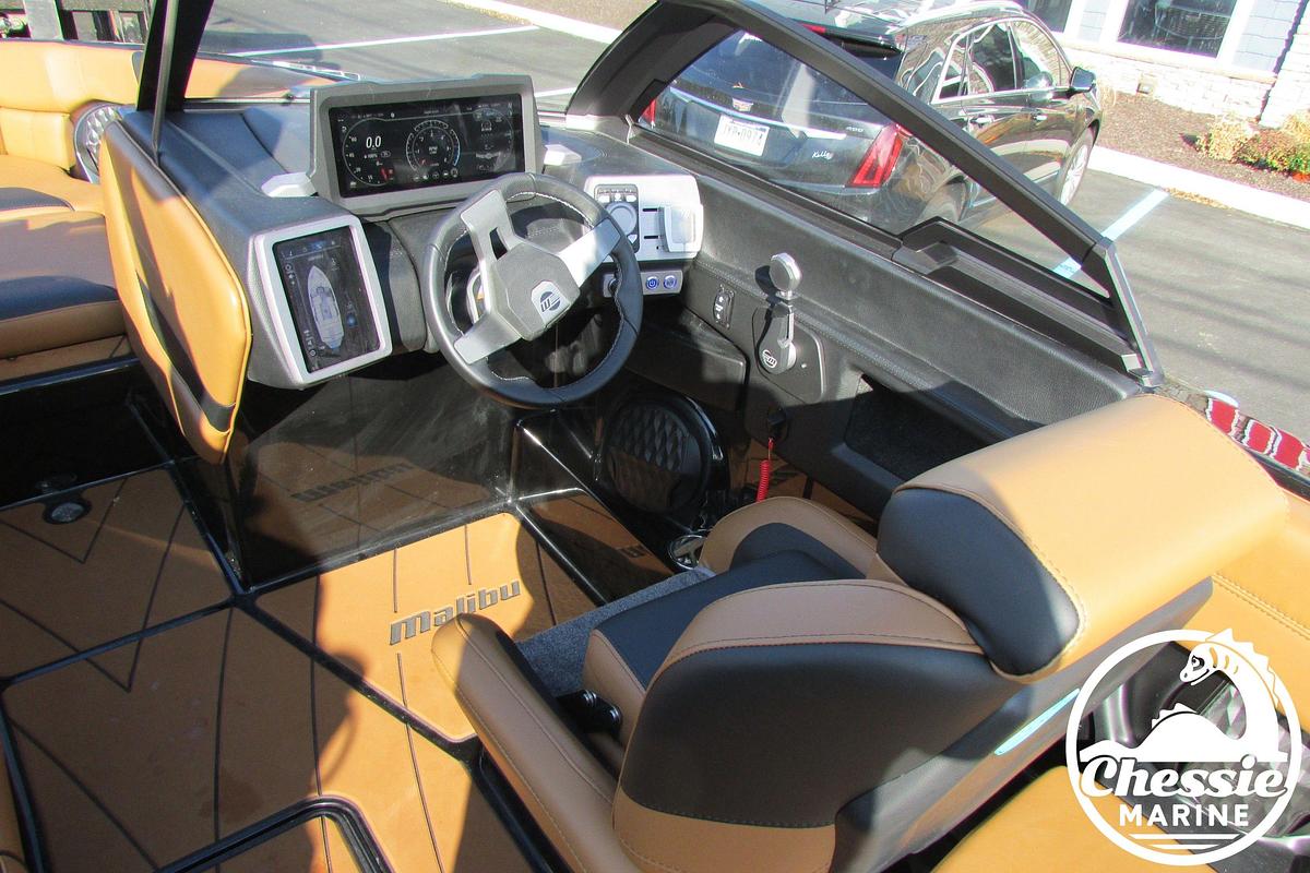 Used 2022 Malibu Wakesetter 23 LSV