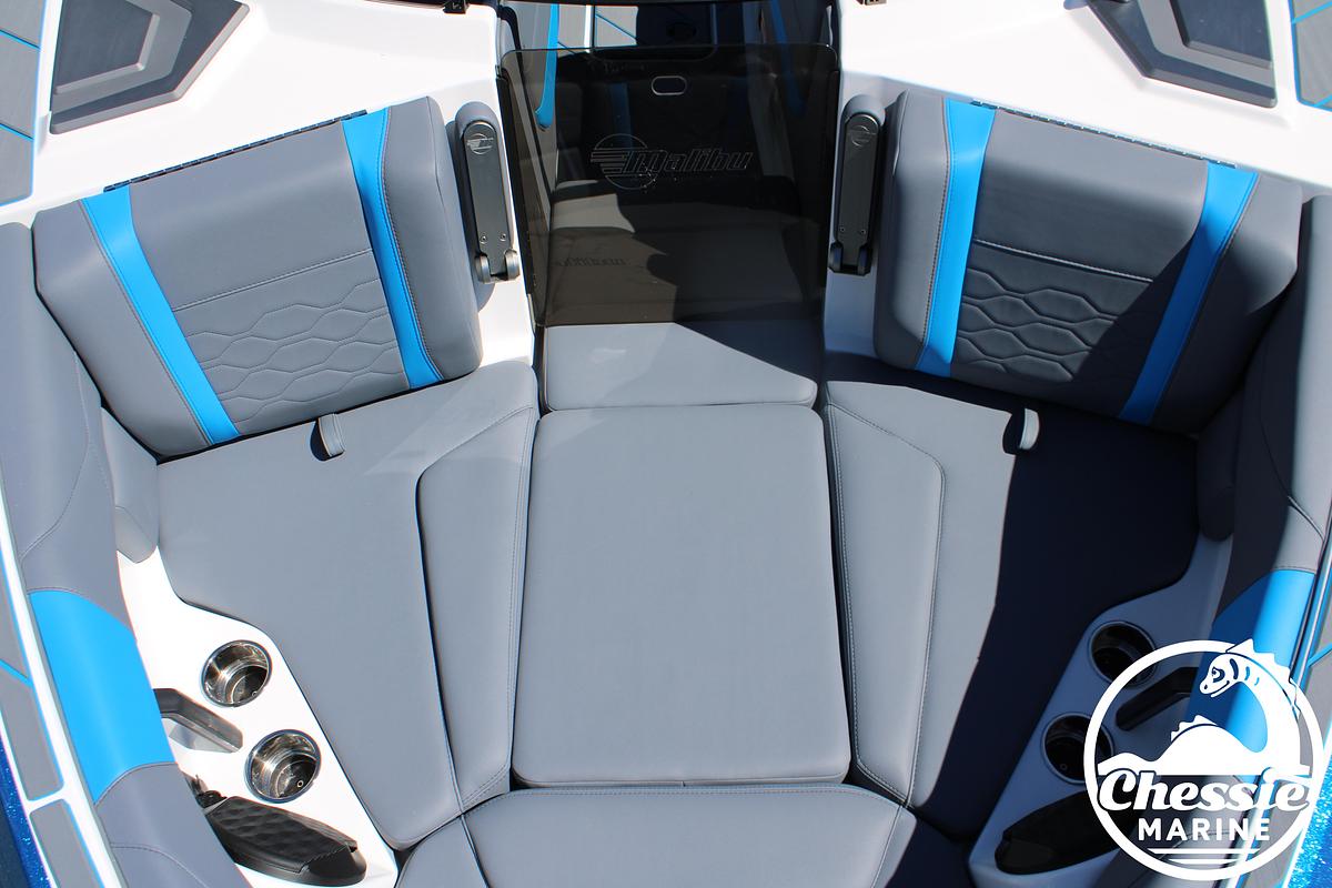 2026 Malibu 23 LSV