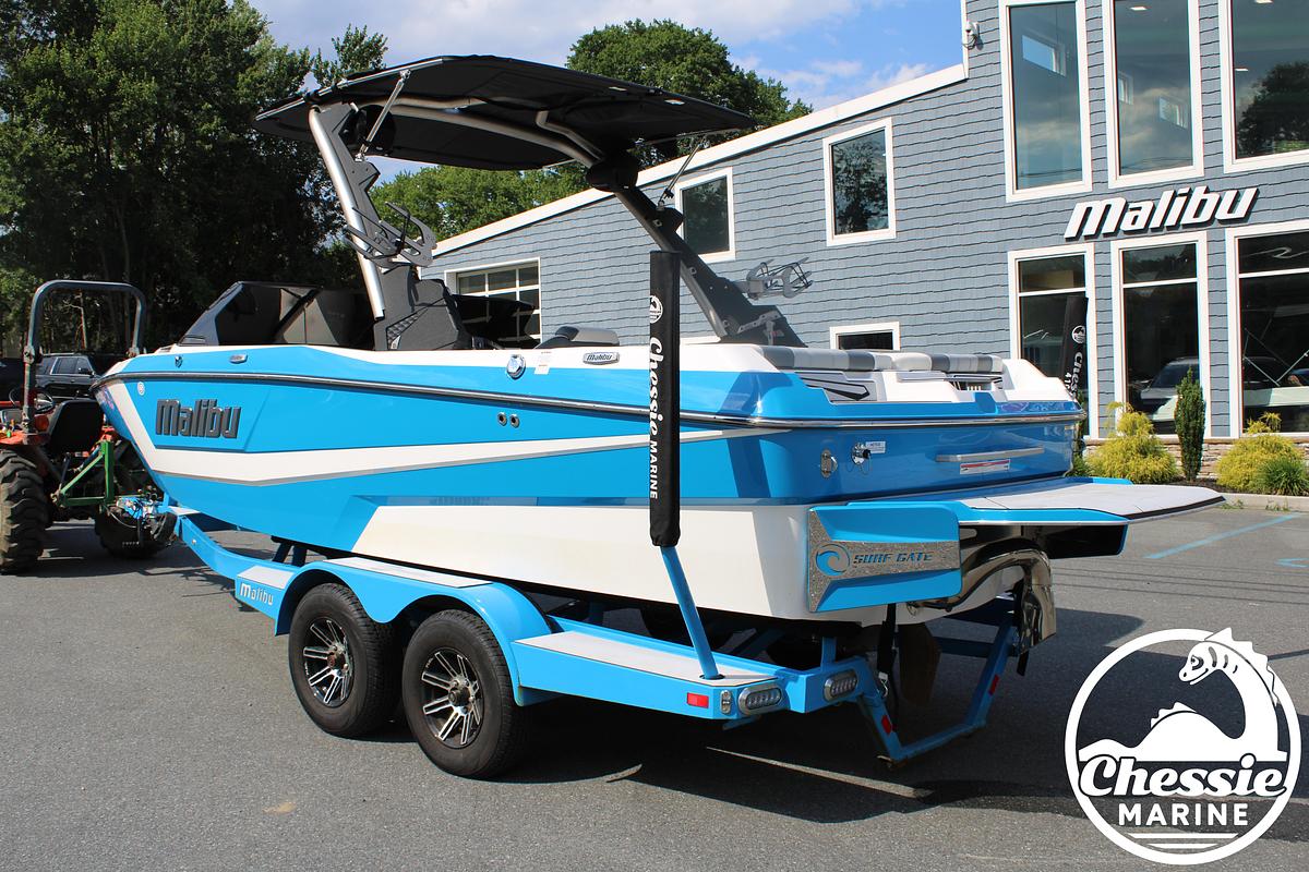 Used 2024 Malibu 21 LX-R