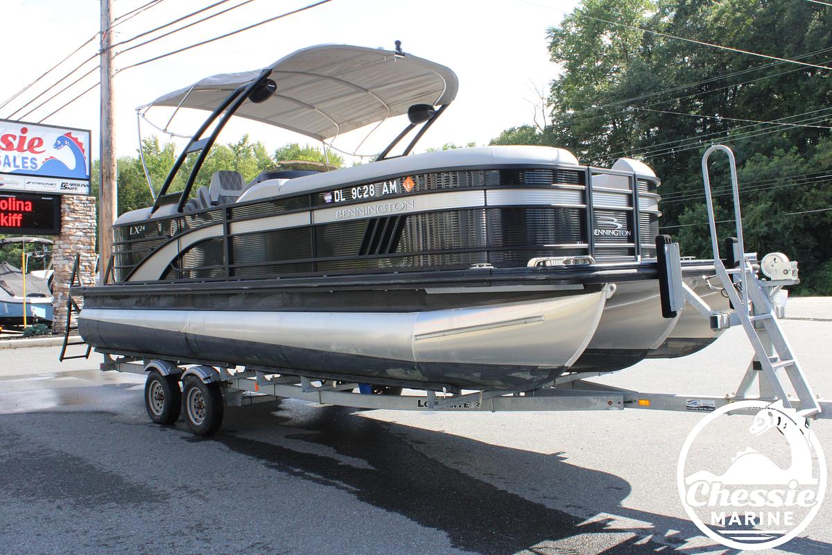 Used 2021 Bennington LX 24