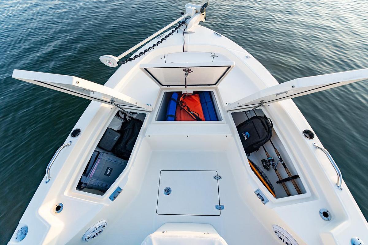 2027 Pathfinder 2200 HYBRID
