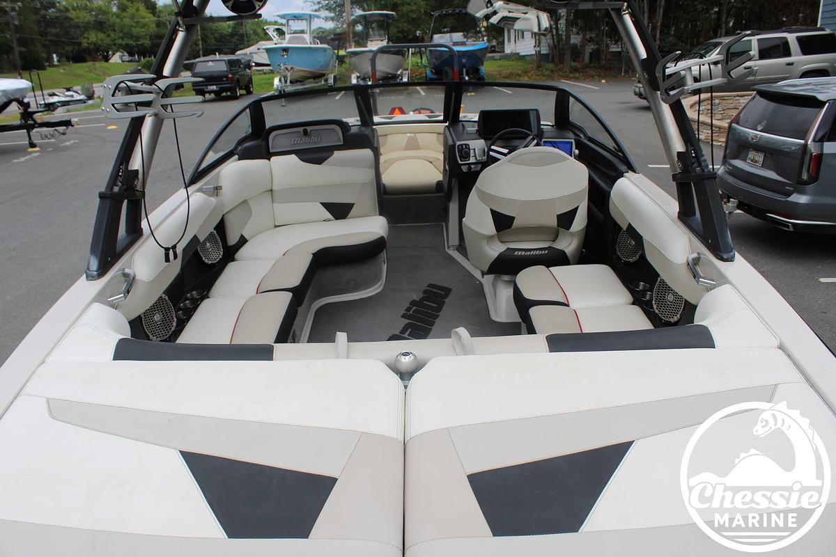 Used 2016 Malibu Wakesetter 22 VLX