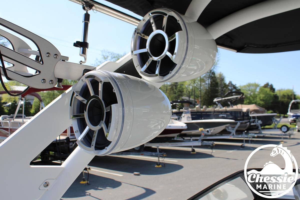 Used 2020 Malibu 23 MXZ