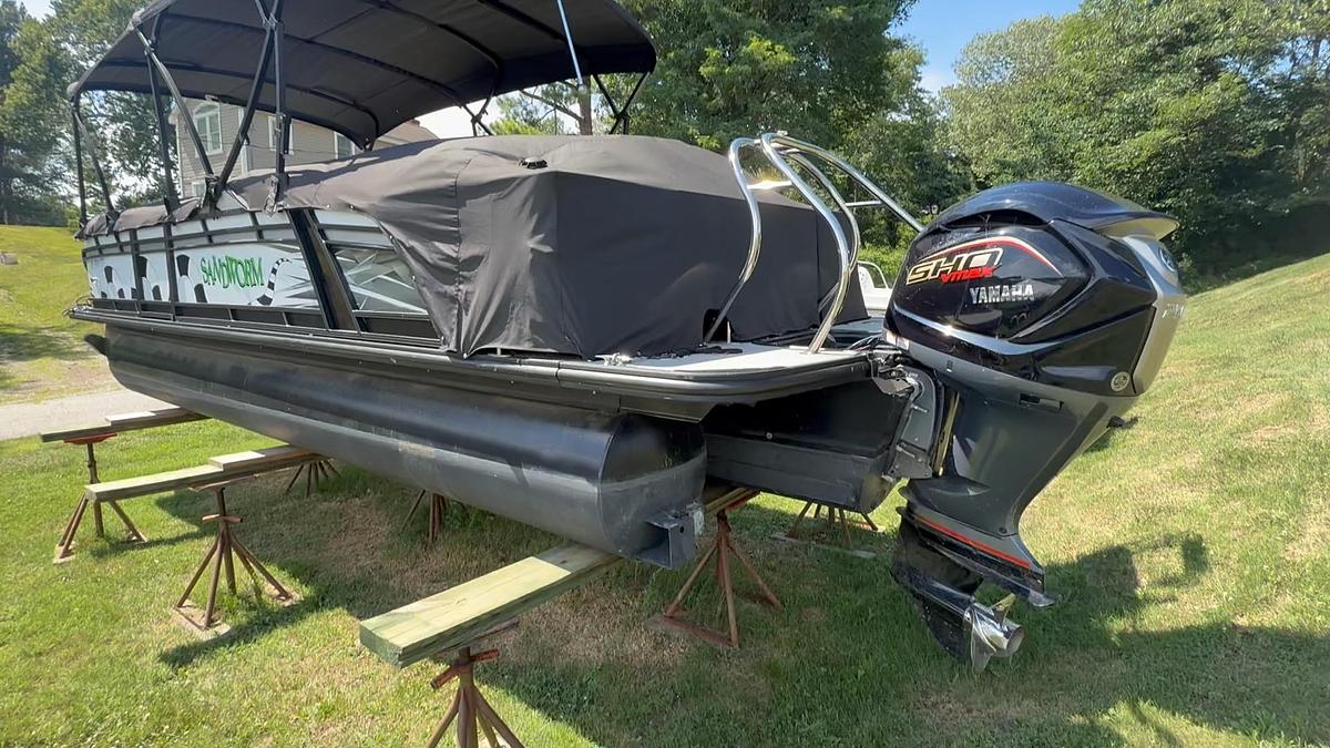 Used 2022 Starcraft CX 25 DL Bar