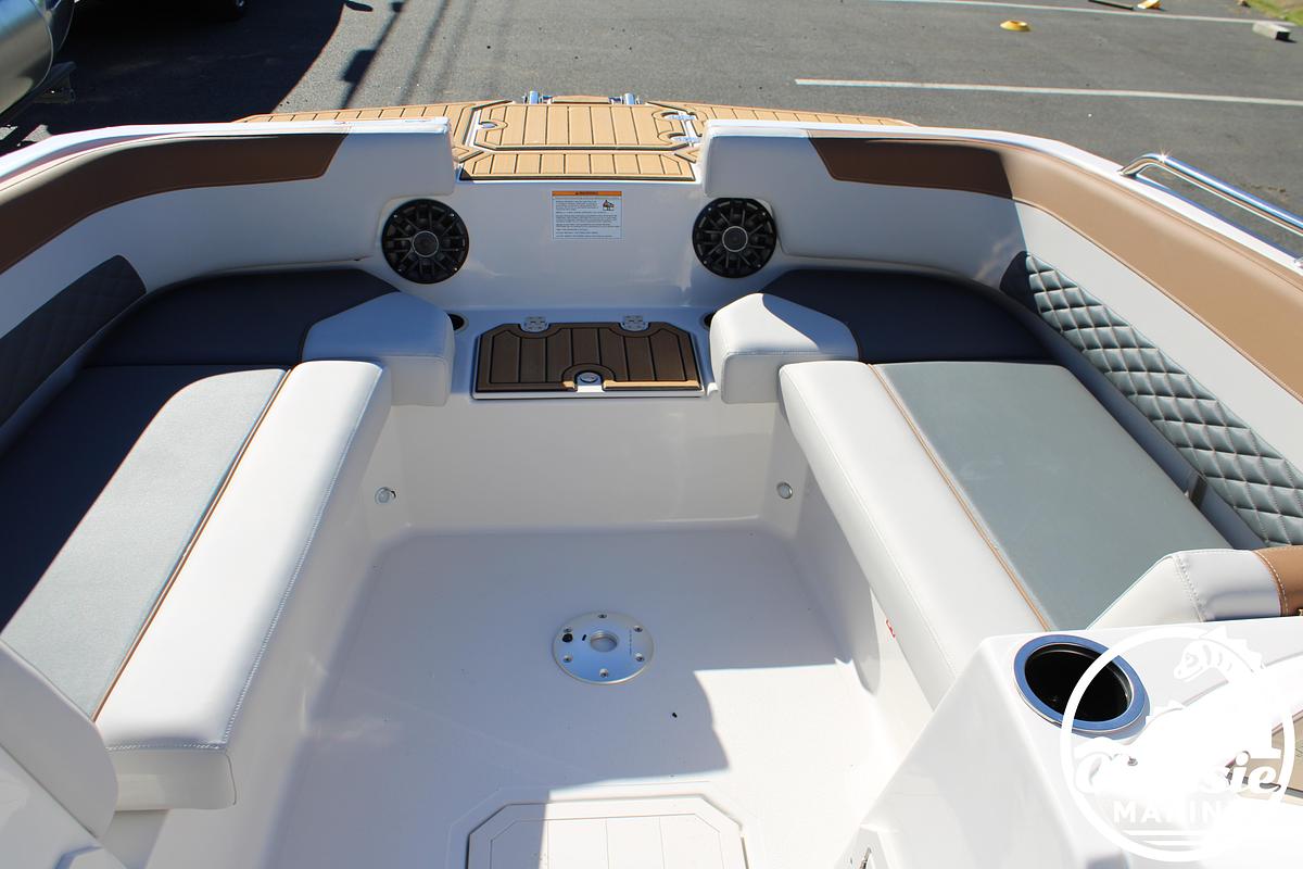 2027 Starcraft SVX 191 OB