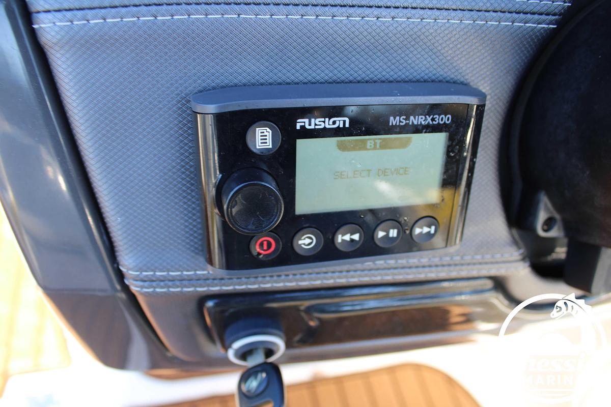 Used 2013 Monterey 224 FSX