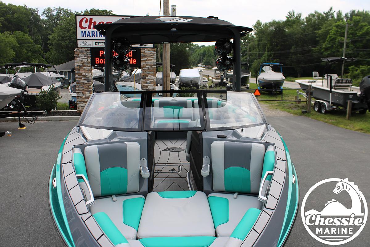 Used 2020 Malibu Wakesetter 25 LSV