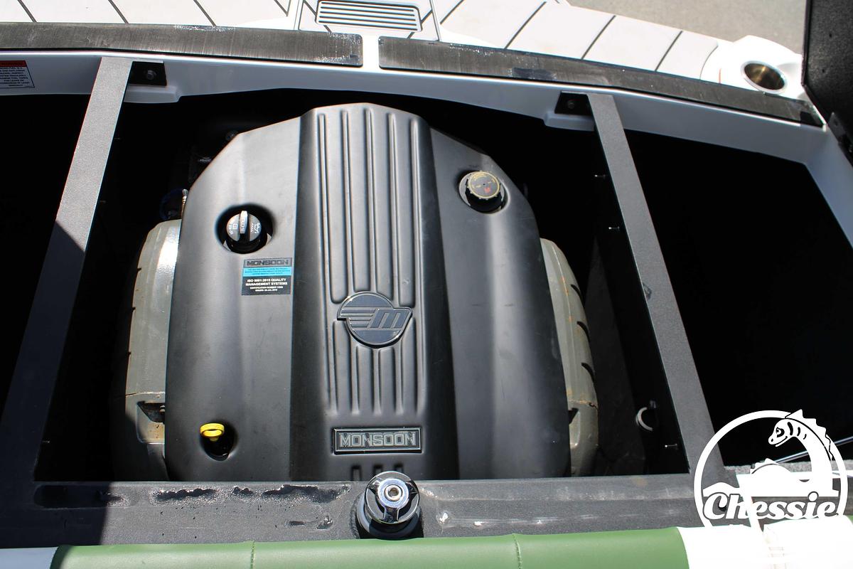 Used 2021 Malibu Wakesetter 20 VTX