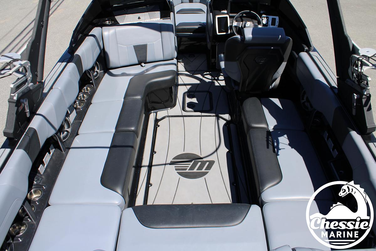 Used 2021 Malibu 23 LSV