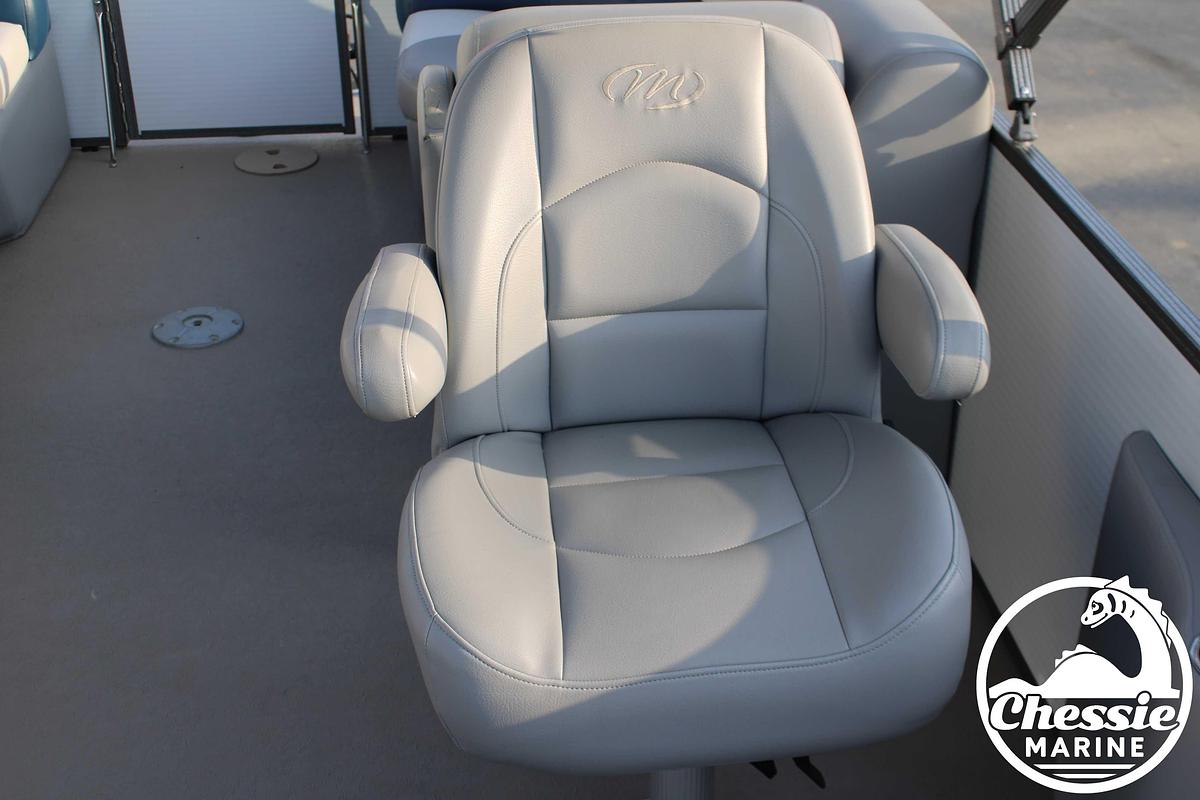 Used 2020 Manitou Aurora 230 VP