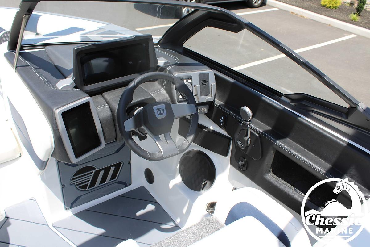 Used 2024 Malibu Wakesetter 23 LSV