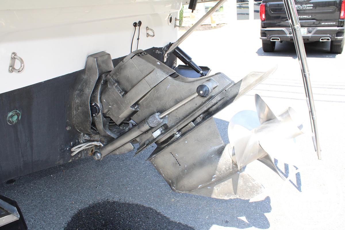 Used 2006 Crownline 250