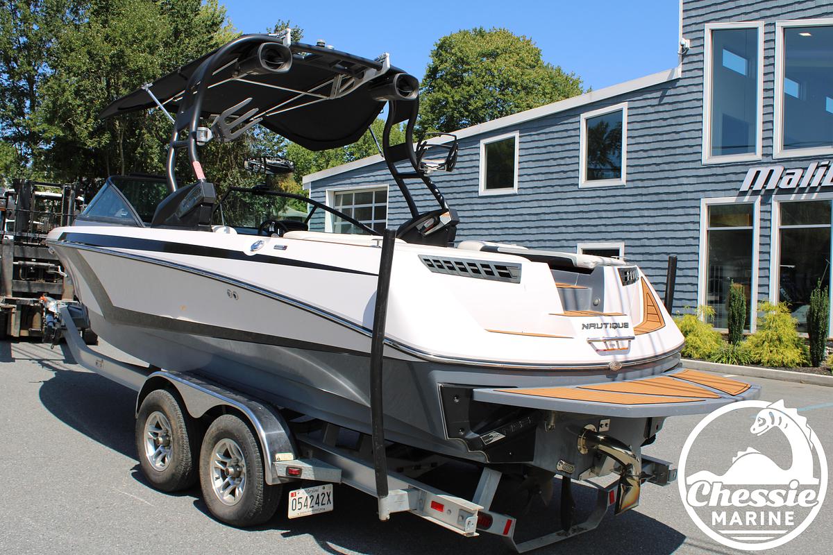 Used 2015 Nautique Super Air 230