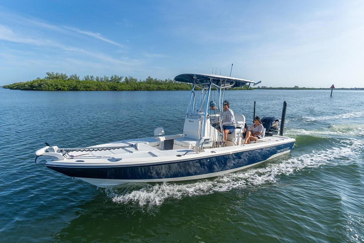 2027 Pathfinder 2200 HYBRID