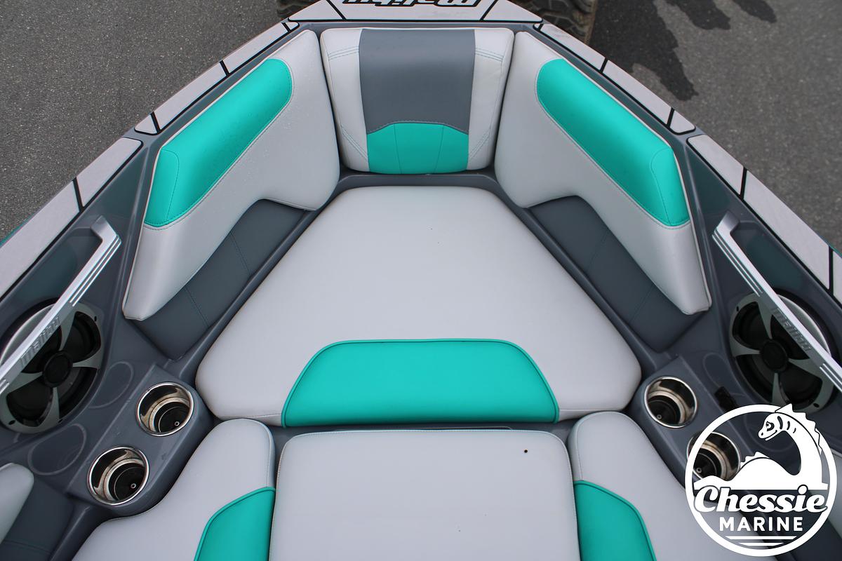 Used 2020 Malibu Wakesetter 25 LSV