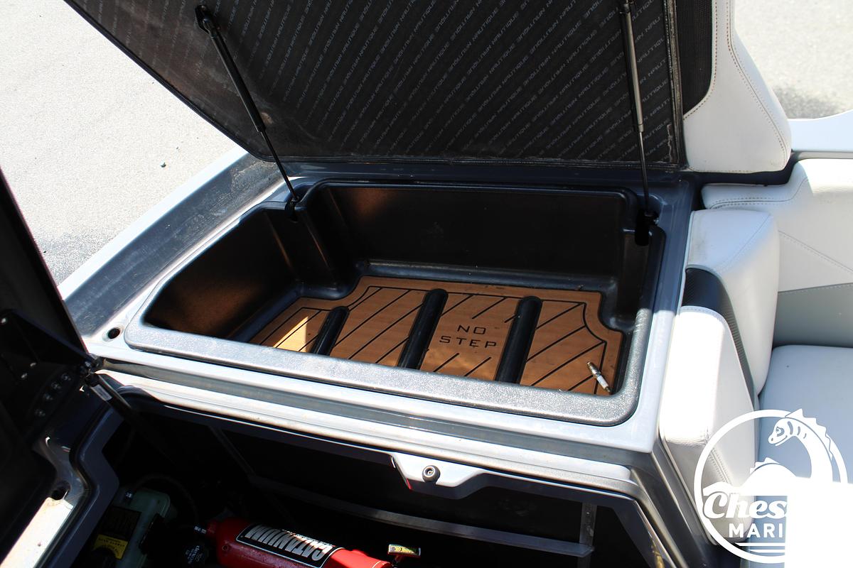 Used 2015 Nautique Super Air 230