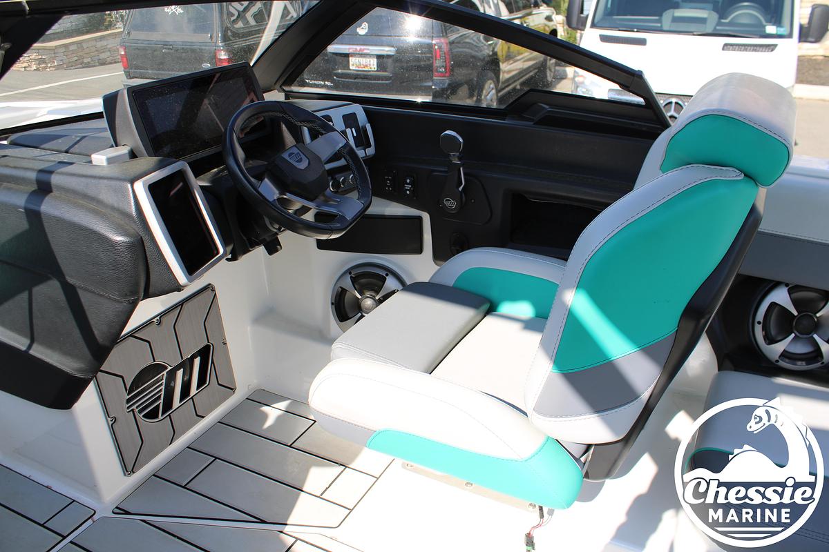 Used 2020 Malibu 23 MXZ