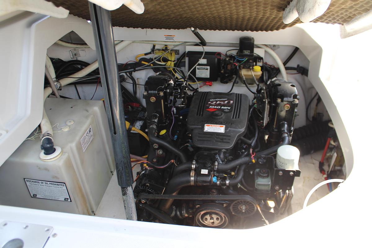 Used 2006 Crownline 250
