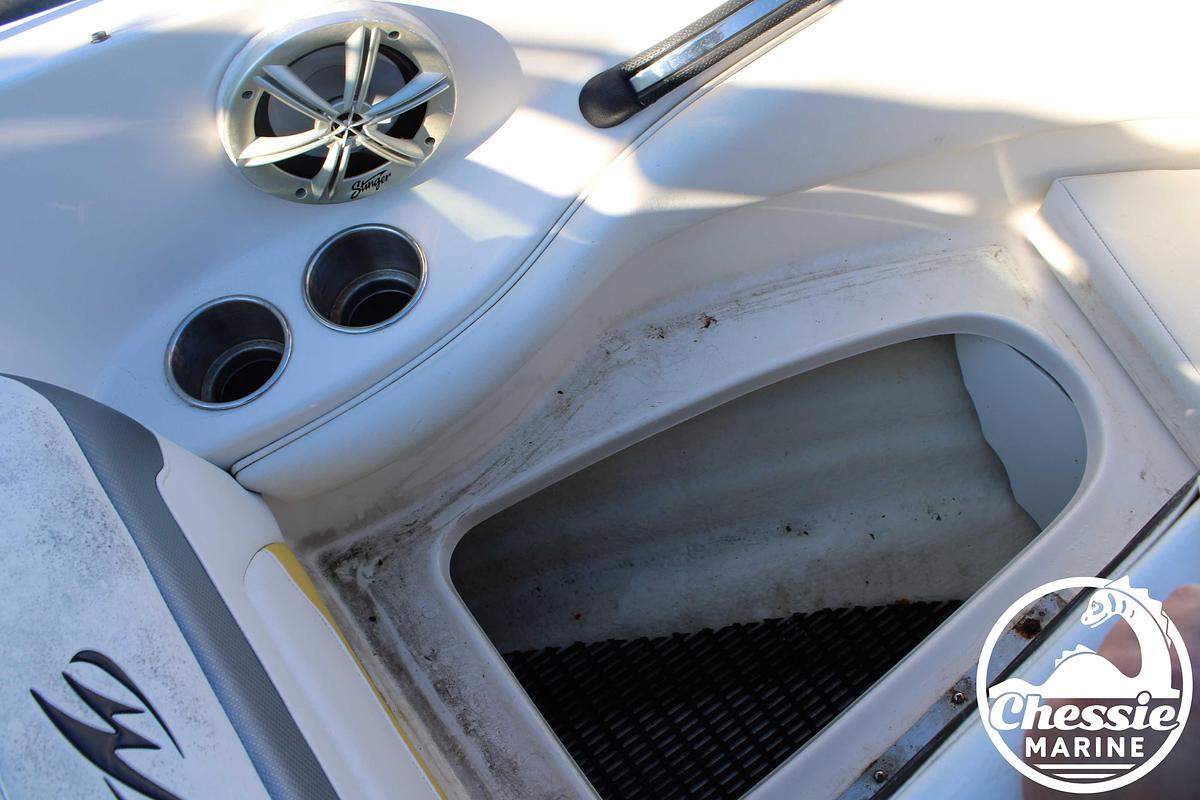 Used 2013 Monterey 224 FSX