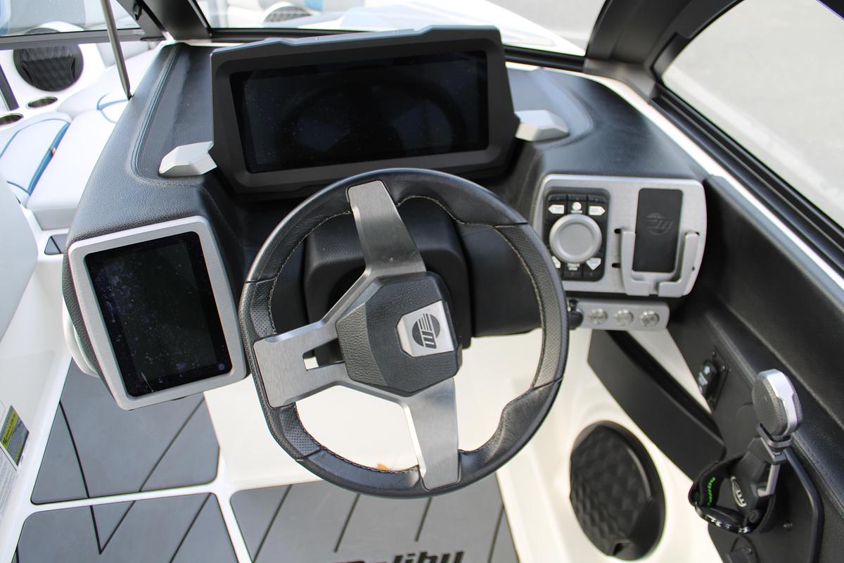 Used 2023 Malibu 23 LSV