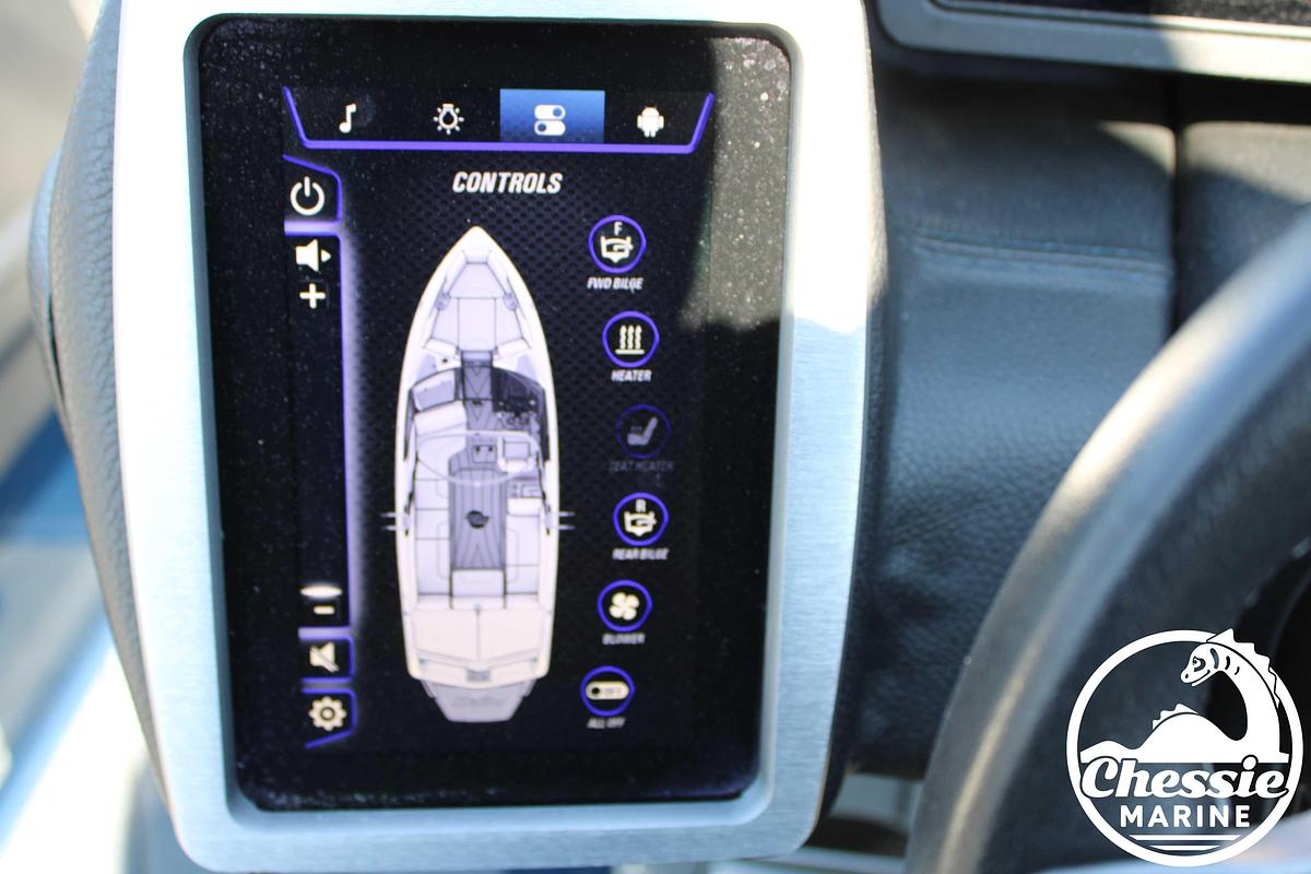 Used 2020 Malibu Wakesetter 25 LSV