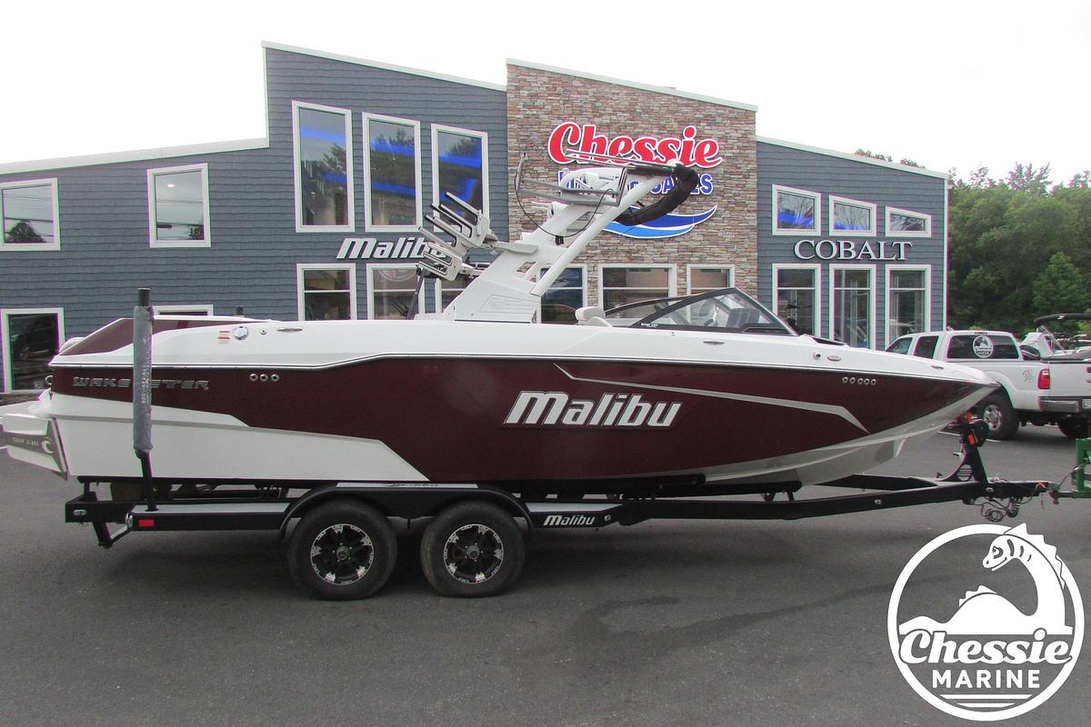 Used 2019 Malibu Wakesetter 25 LSV