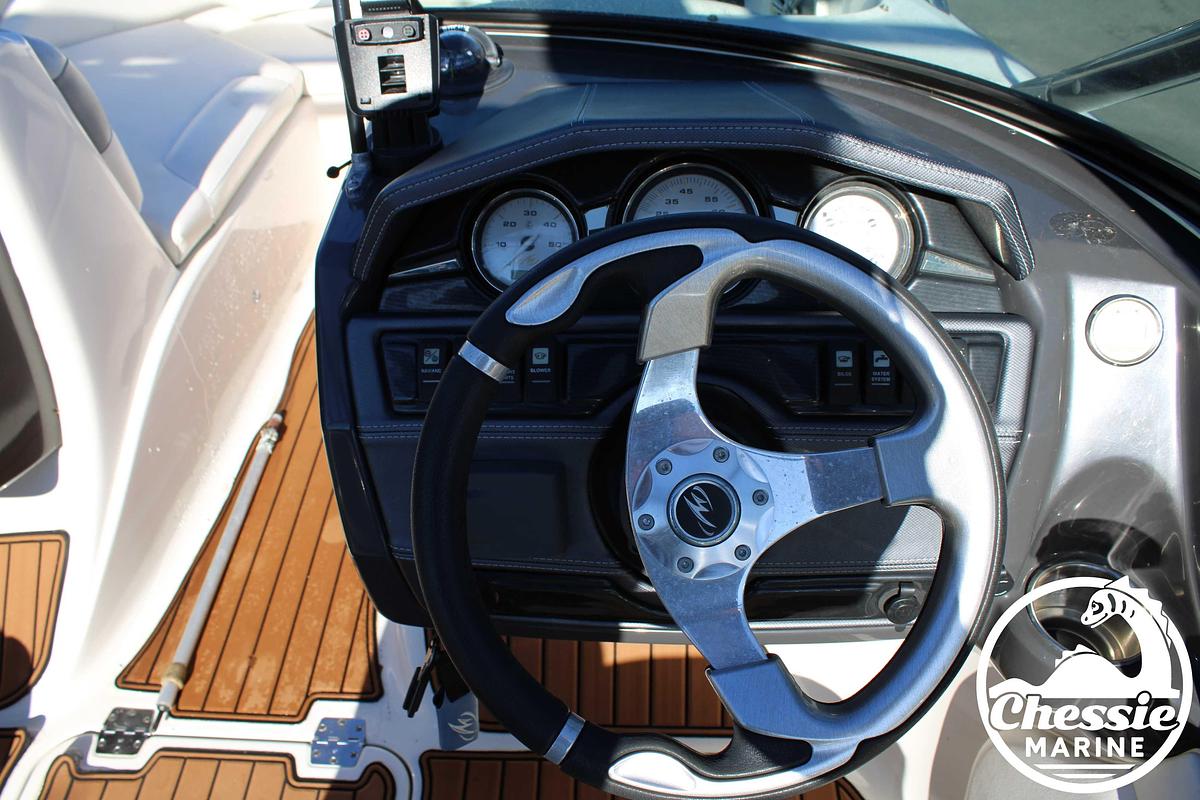 Used 2013 Monterey 224 FSX