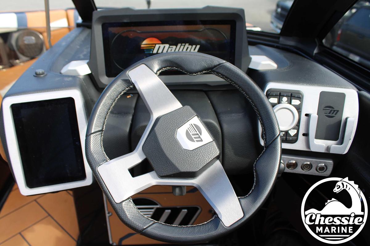 Used 2023 Malibu Wakesetter 26 LSV