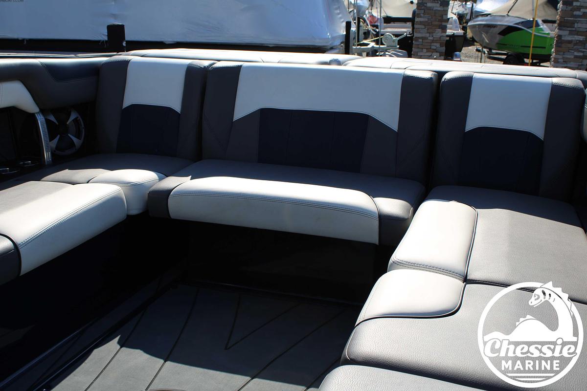 Used 2020 Malibu Wakesetter 25 LSV