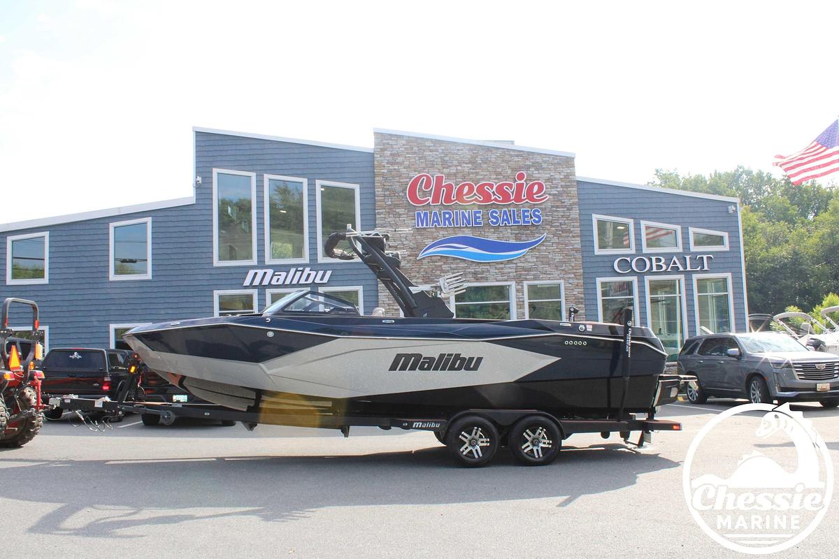 Used 2023 Malibu Wakesetter 26 LSV