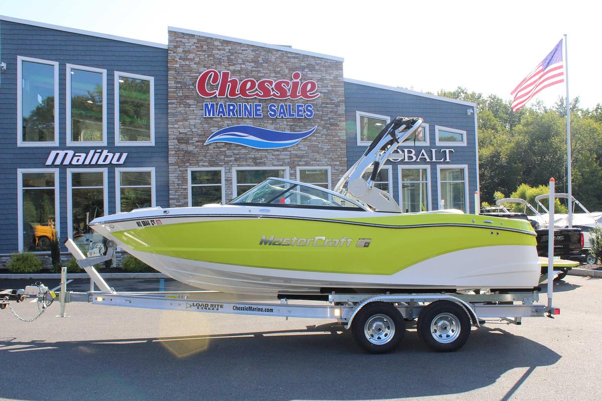 Used 2017 MasterCraft XT 21