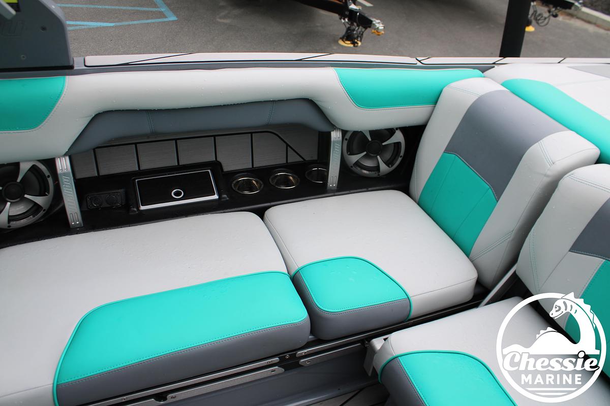 Used 2020 Malibu Wakesetter 25 LSV