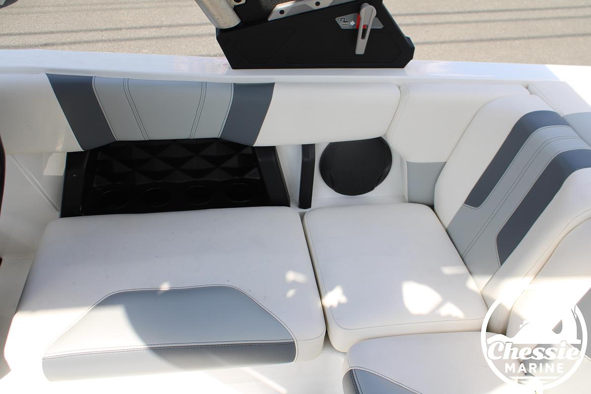 Used 2024 Malibu 21 LX-R